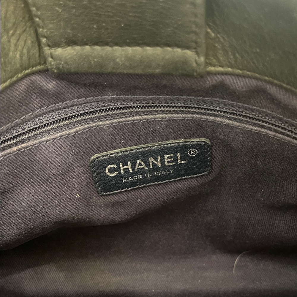 Chanel shopping tote - Picture 4 of 12